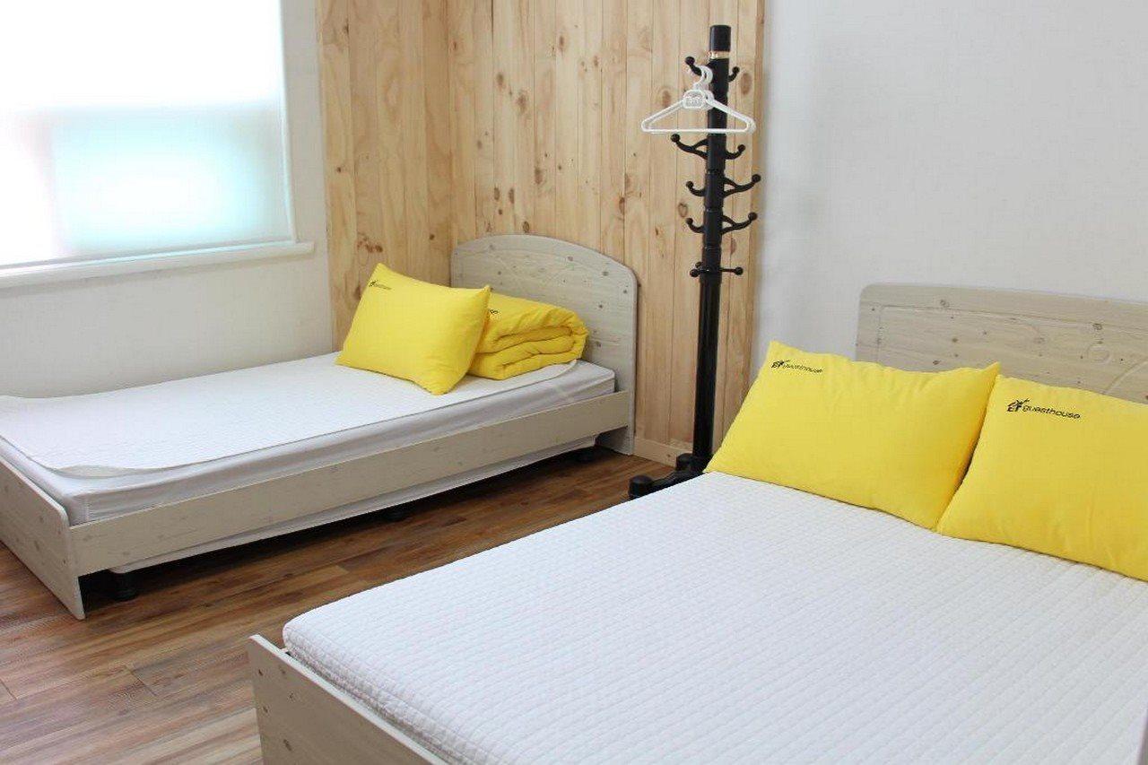24 Guesthouse Namsan Garden Сеул Екстер'єр фото