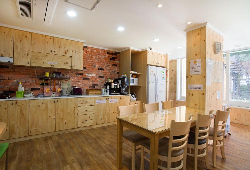 24 Guesthouse Namsan Garden Сеул Екстер'єр фото