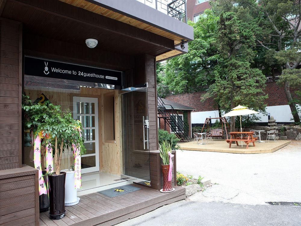 24 Guesthouse Namsan Garden Сеул Екстер'єр фото
